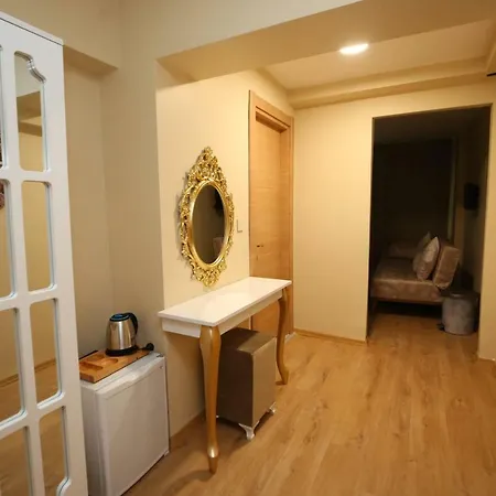 Yues Oda ve Kahvaltı